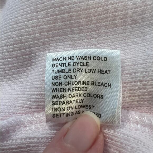 Miss Elaine Robe in Light Pink with Embroidery at Neckline Snap Close Size Small - Picture 6 of 6